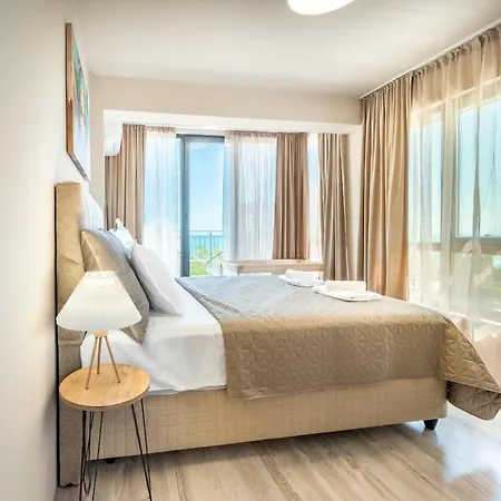 Infinity Sea View Luxury & Free Parking Apartment *