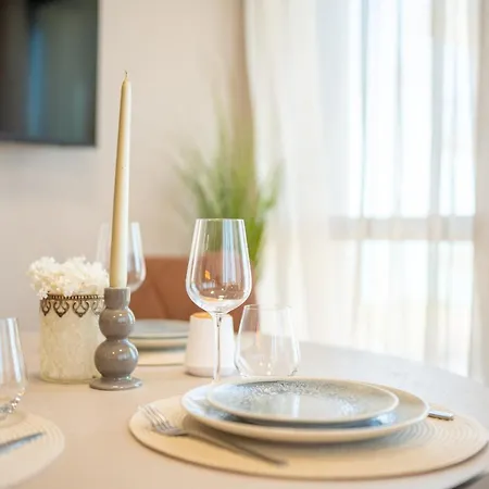 Apartment Infinity Sea View Luxury & Free Parking