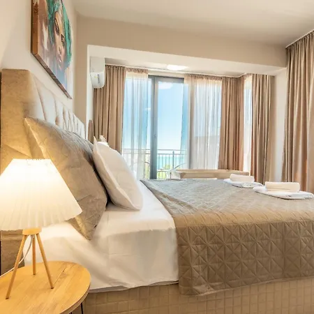 Apartment Infinity Sea View Luxury & Free Parking Warna